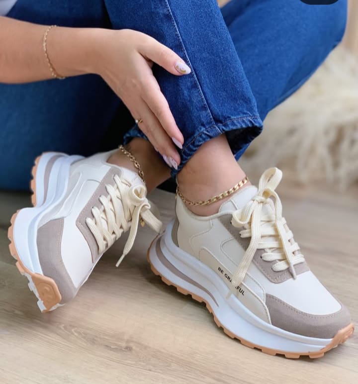 gid://shopify/MediaImage/24692324532318